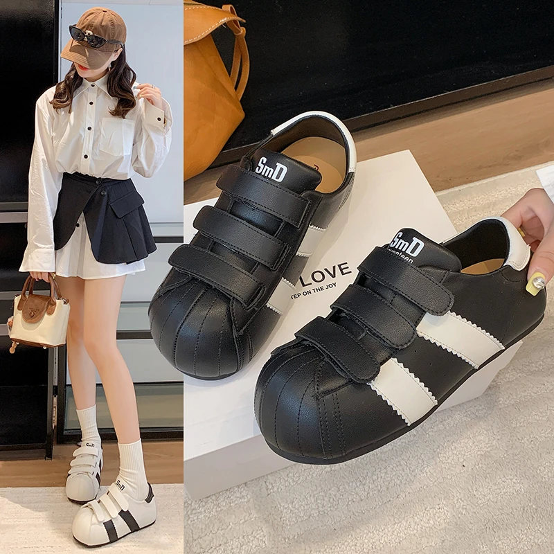 

2025 Women's Casual Shoes Autumn New Fashion Soft Sole Flats Lightweight Comfortable Luxury Vulcanized Shoes