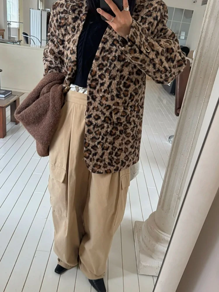 معطف Dongda Gate 2025 لخريف وشتاء جديد Sle معطف فرو خروف أنيق للنساء مع نمط بقعة مضاف من القطن كل مباراة