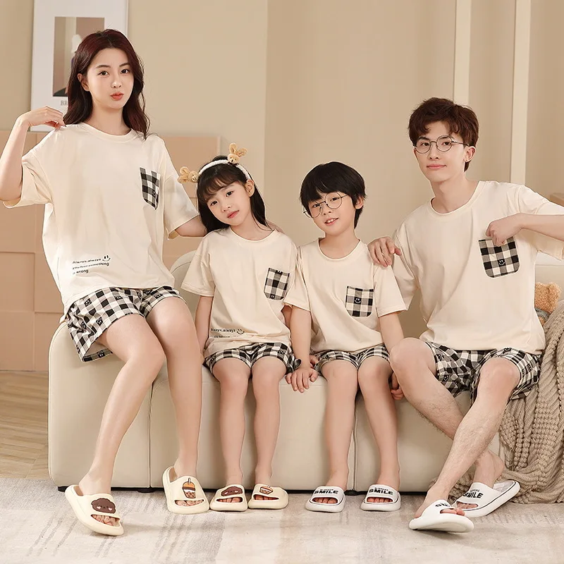 

Summer family pajamas family of four cotton short-sleeved shorts set cartoon pajamas for boys and girls couples home wear