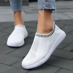 Breathable mesh women's shoes fashionable and lightweight flat shoes plus size women's tennis shoes outdoor running and fitne