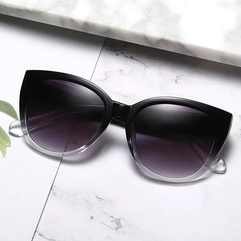 

Retro Fashion Cat Eye Sunglasses Women Brand Sun Glasses Gradient Lens Simple Wide Leg Design Unisex Cateye Female Shades UV400