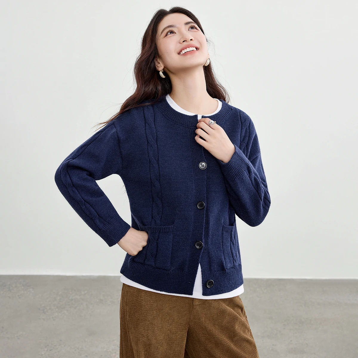 SENTUBILA سترات محبوكة غير رسمية للنساء سترات متينة بأكمام طويلة دافئة وناعمة بكتف منسدل ملابس نسائية W53HE3405 #4