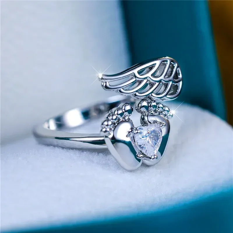 Cute Little Feet Heart Shaped Cubic Zirconia Open End Ring Women's Delicate Small Angel Wing Ring Bridal Engagement Jewelry