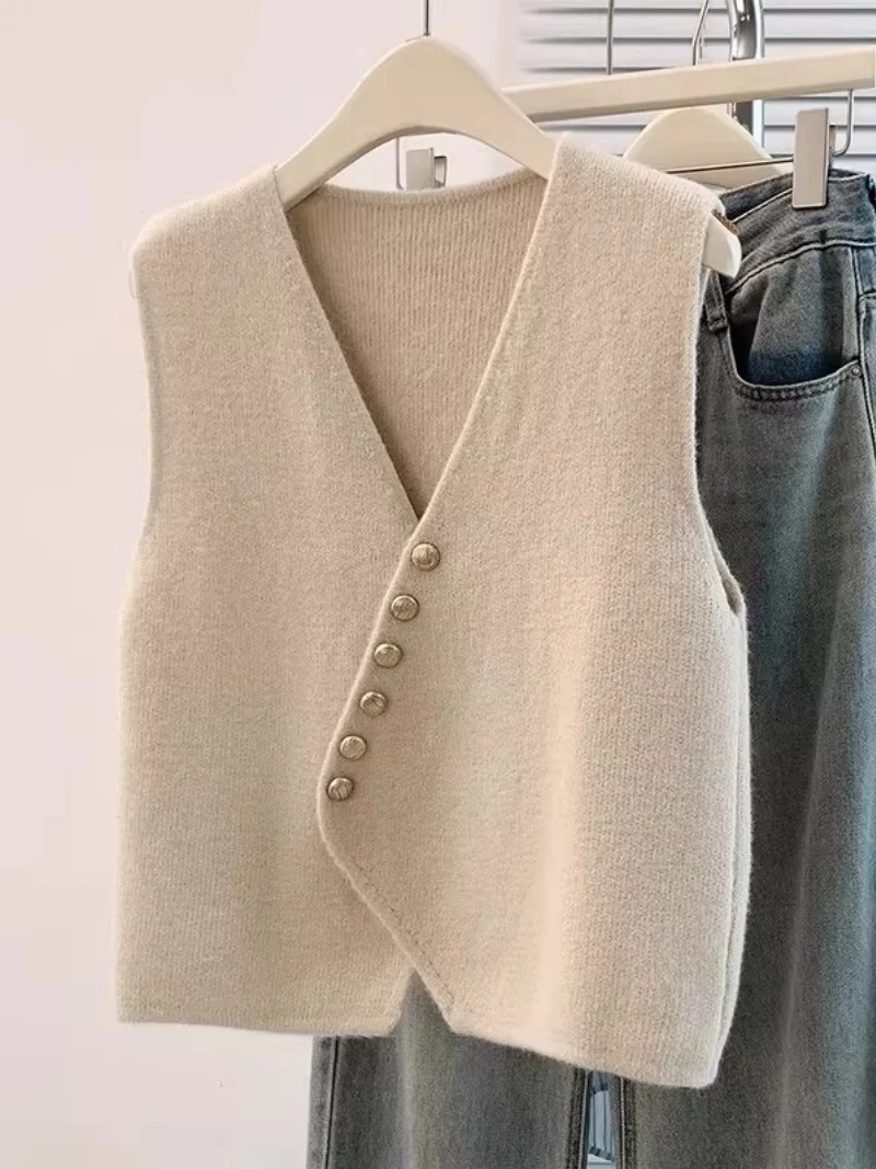 

Women's V-Neck Knitted Vest Sleeveless Top for Spring and Autumn 2026 New Versatile Sweater Jacket W2106