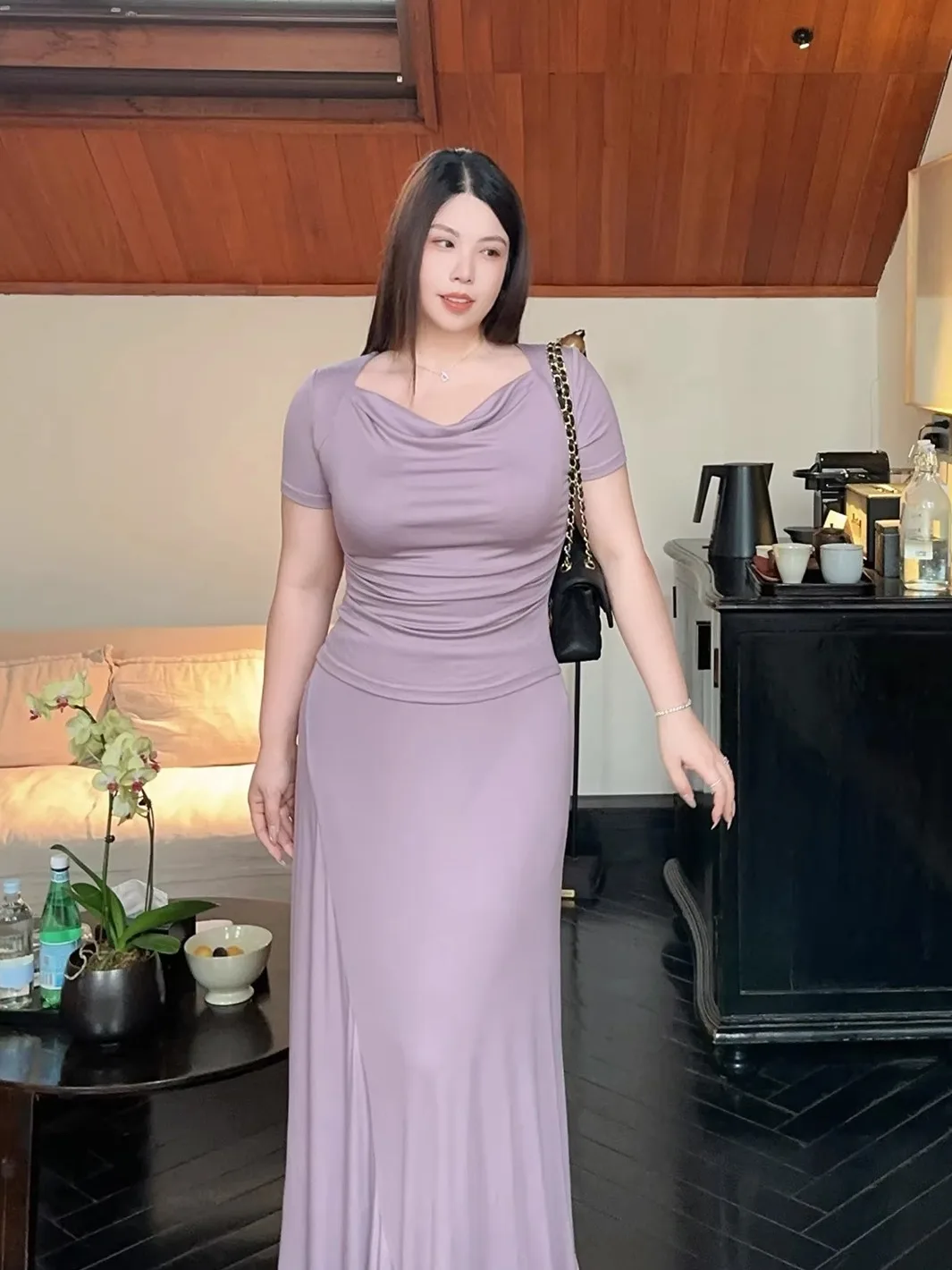 

Slimming Effect T-Shirt Deep V Neck Pleated Loose Fit Women's Summer Cotton Casual Style Regular Sleeve Shoulder Length