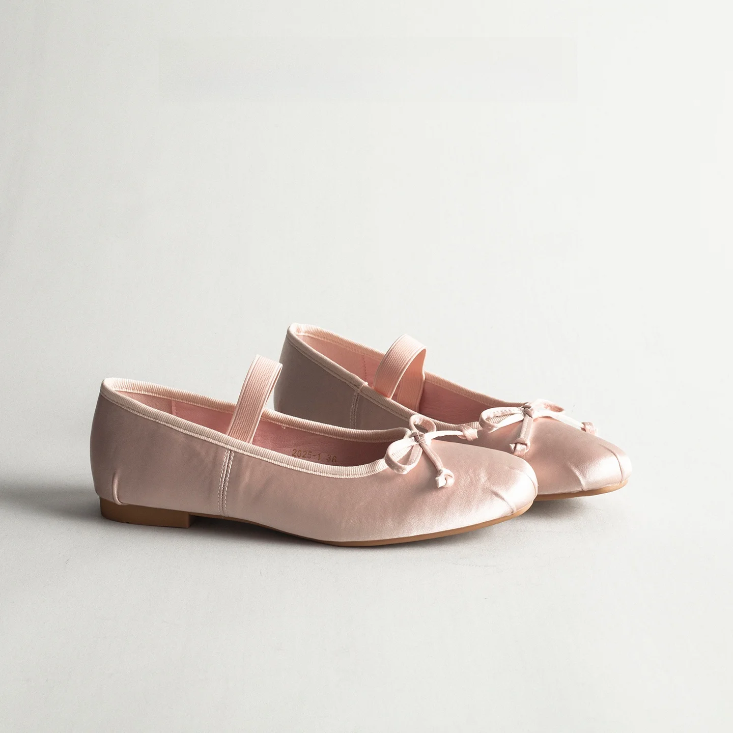 scarpe-basse-da-donna-in-raso-di-seta-stile-retro-con-nodo-modello-mary-jane-versatile-e-comodo-per-la-primavera