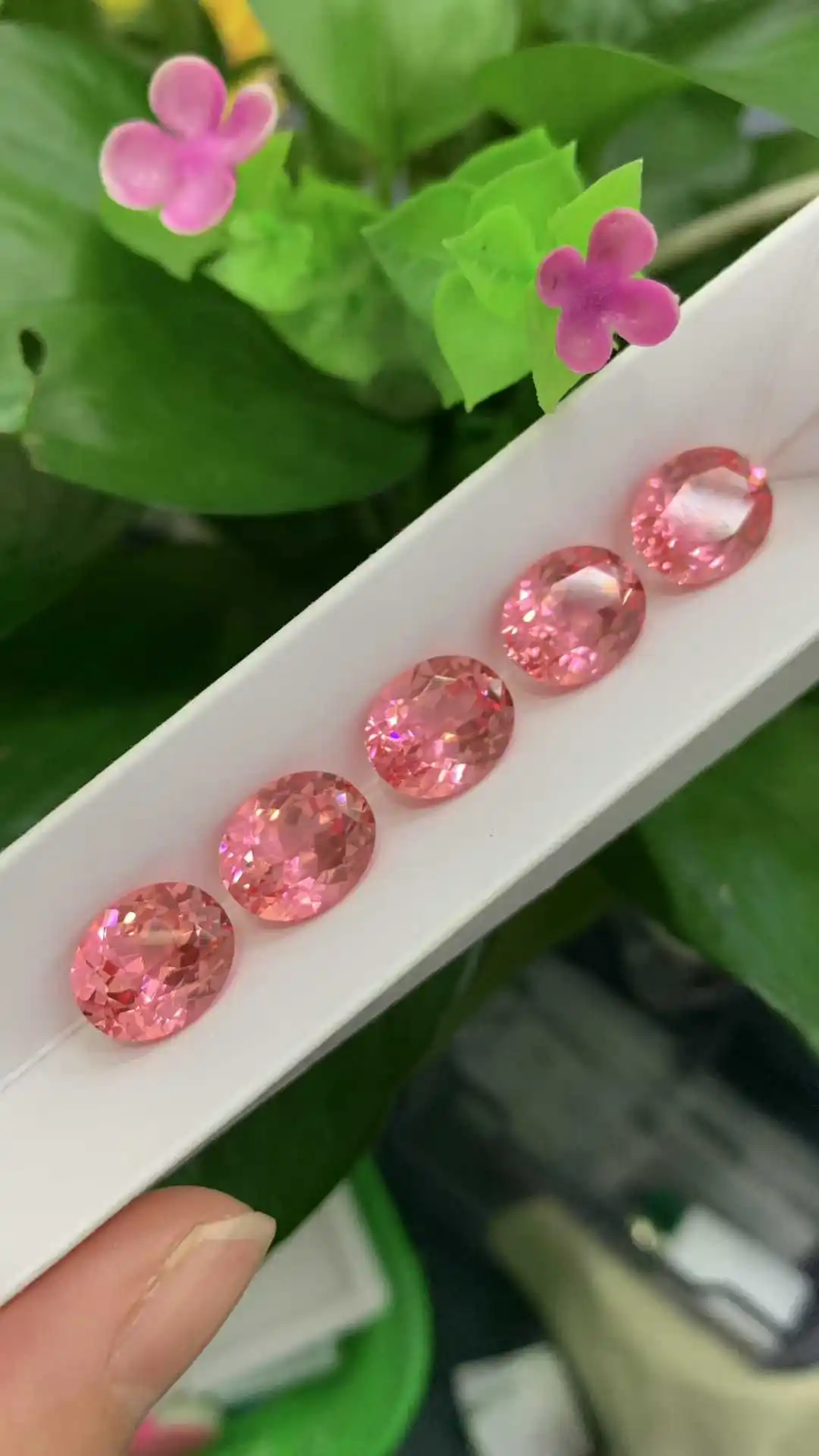 

Factory Sell Lab Grown Padparadscha Oval Sapphire for Jewelry Making Natural Color Wholesale Beads