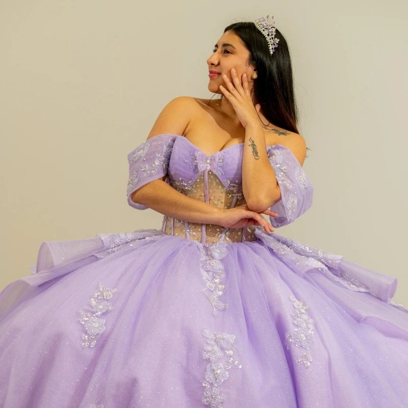 Lilas clair brillant Quinceanera robes hors de l'épaule paillettes arc perles cristal tulle fête anniversaire doux 16 robe robes 15