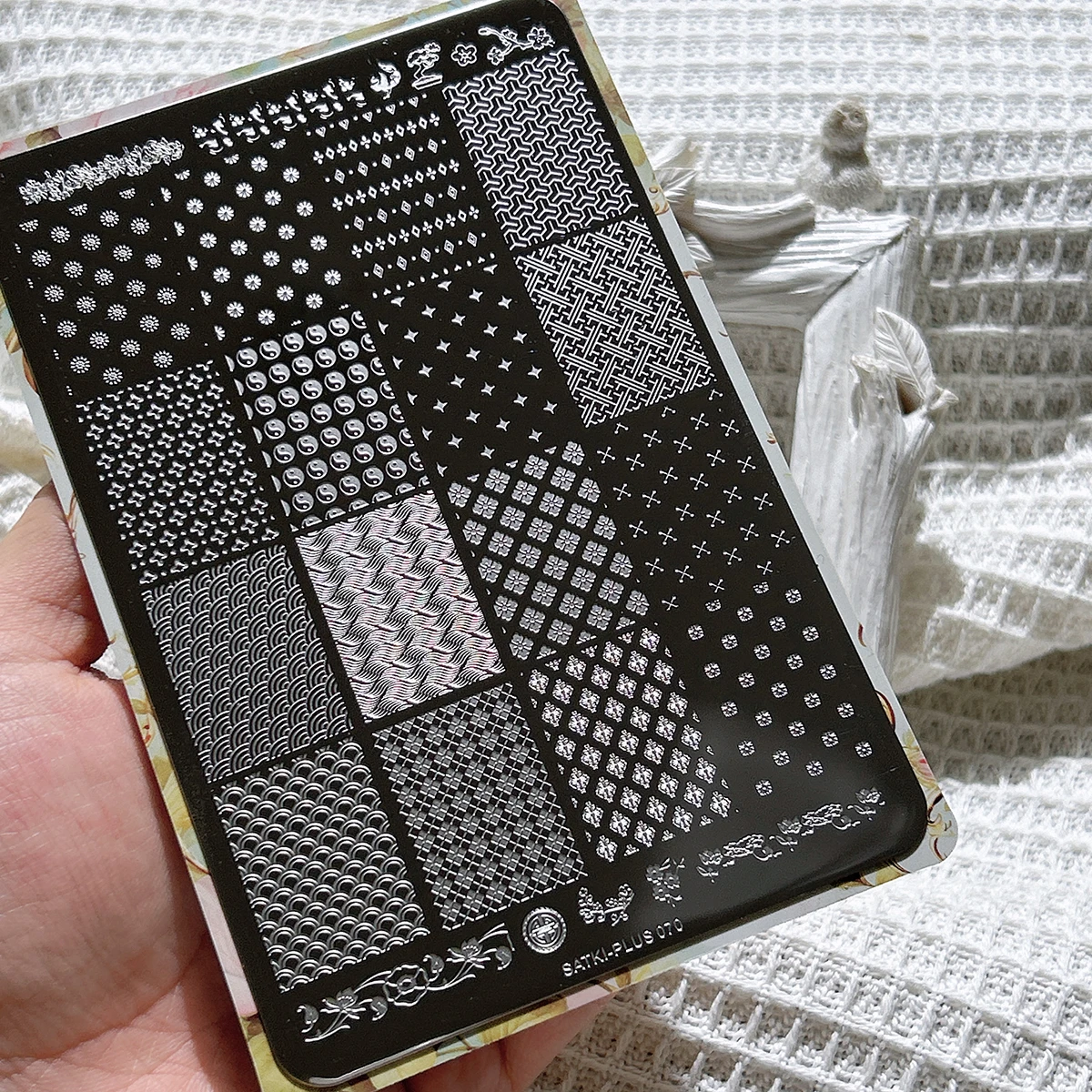 

Пластина для штамповки ногтей, Стальная пластина для штамповки, Удобная для начинающих, Не требует ручной росписи, Шаблон для украшения ногтей, Цветочные узоры, Винтажные текстурные узоры, Ленивый дизайн ногтей, Новый пробуждение, Новый метод, Изменение в