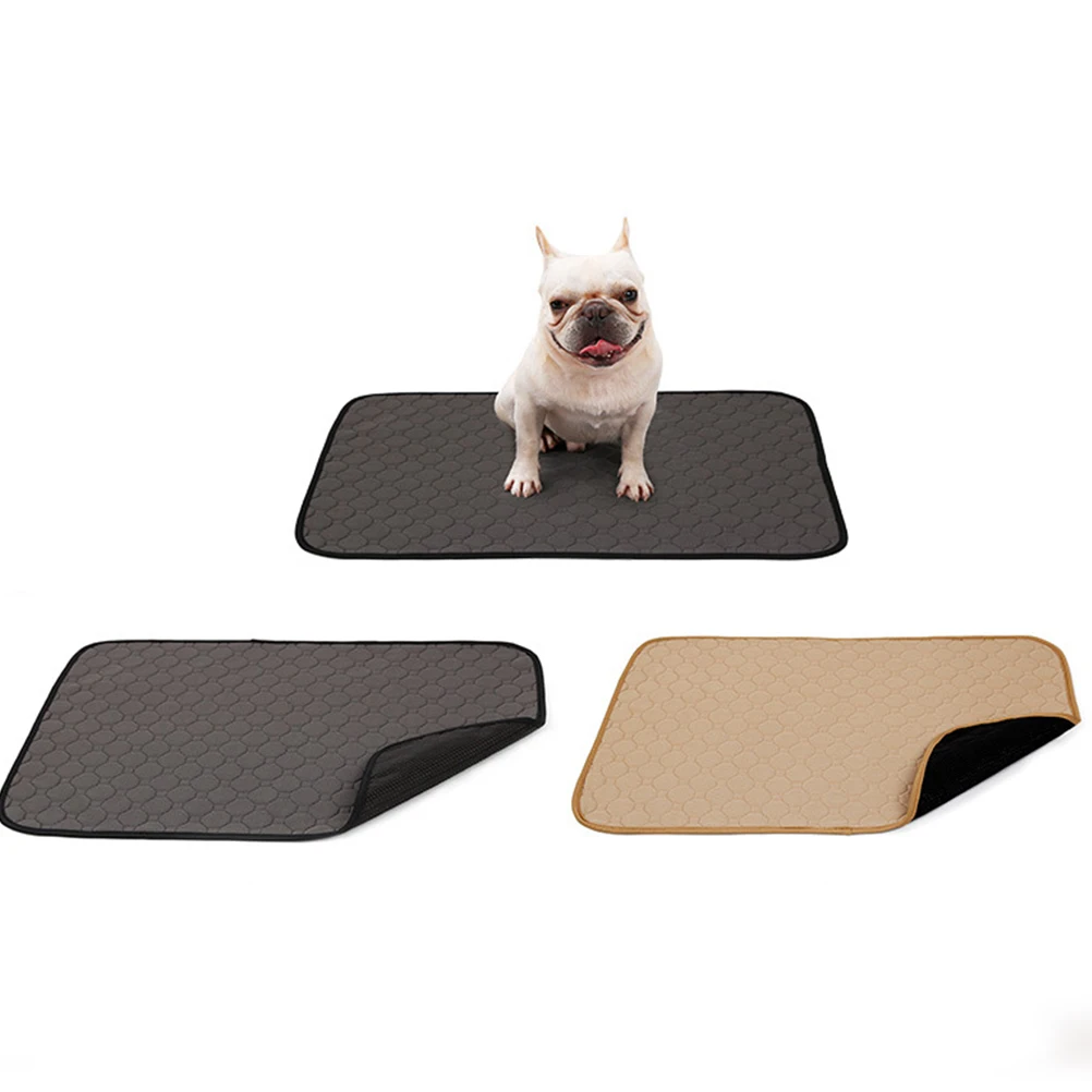 

Washable Pet Pee Pad Waterproof Anti-Slip Bottom Exquisite Workmanship Suitable for Dogs and Cats Size S Beige