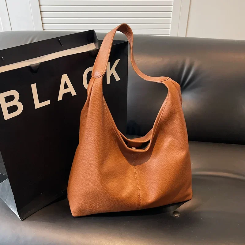 

Fashionable Casual Texture Armpit Bag for Women 2025 Winter - Large Capacity Commuter Shoulder Crossbody Tote