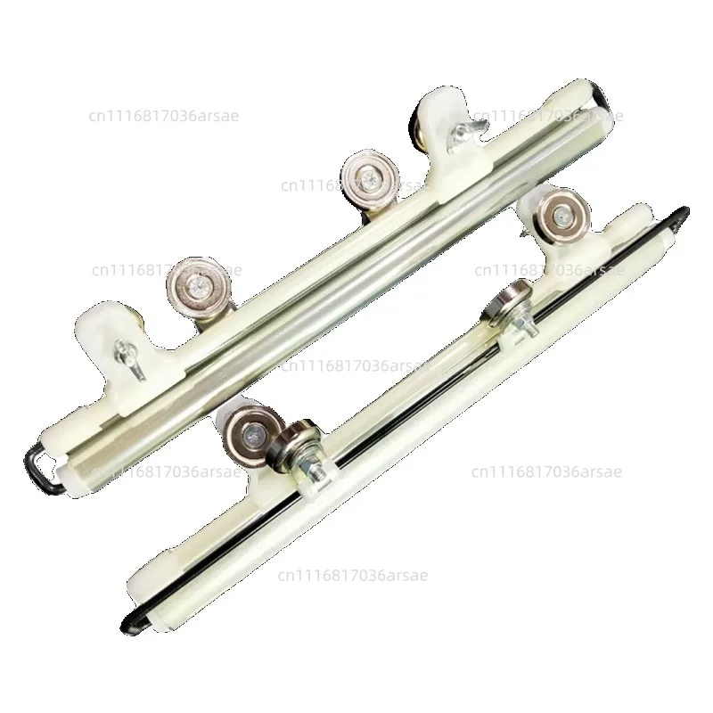 Telescopic Mold Splash Proof Protective Curtain For Injection Molding Machine 350Mm Shortened 750Mm Maximum Opening Distance
