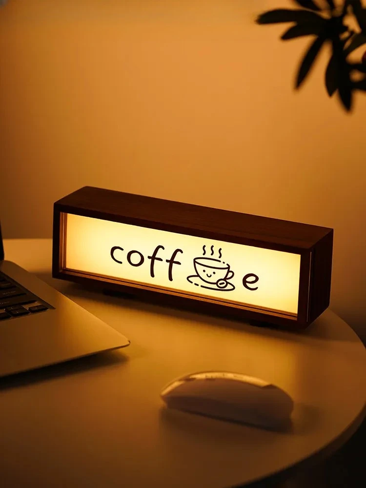 

Настольные украшения, атмосферные светильники, маленькие ночники, креативный декор, оформление кофейного уголка, световые вывески