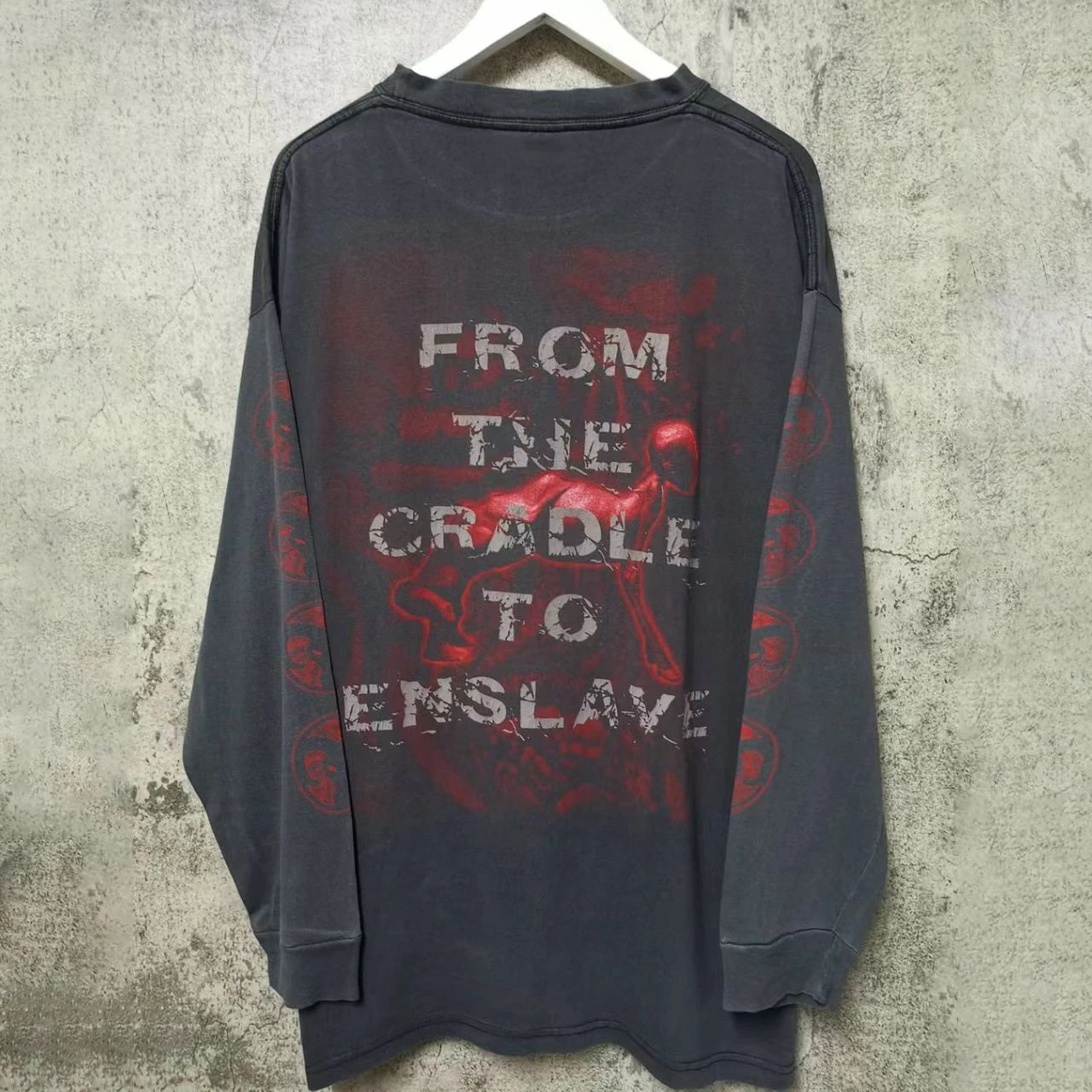 

High Street Harajuku Gothic Y2K Round Neck Top Men Trendy Streetwear Long-sleeved Hip-hop Retro Casual Oversized T-shirt Women