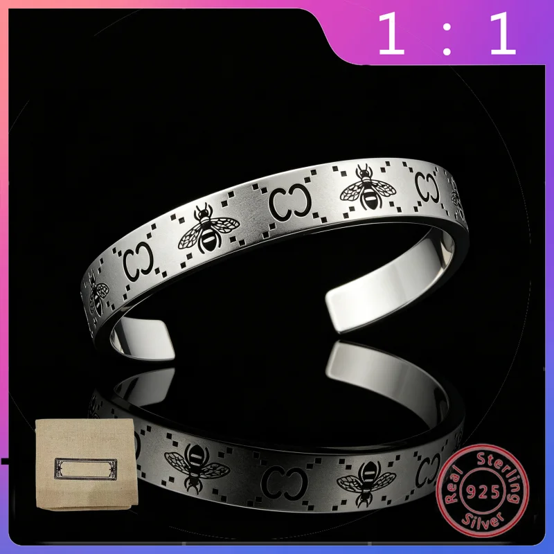 

2026 New S925 Silver Fashionable Retro Letter Interlocking Bracelet Bee