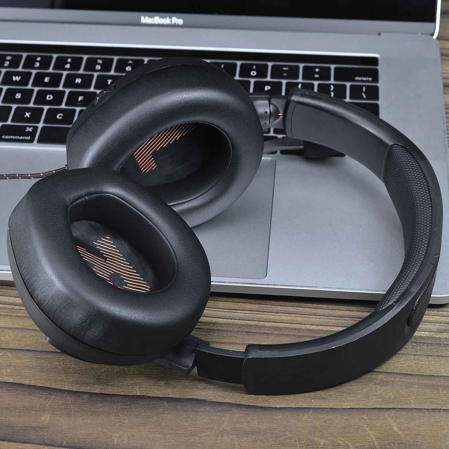 

Ear Cups Earmuffs Accessories For JBL Quantum Q200 Q300 Headphones Softer Protein Leather Earpads High Quality Earpads