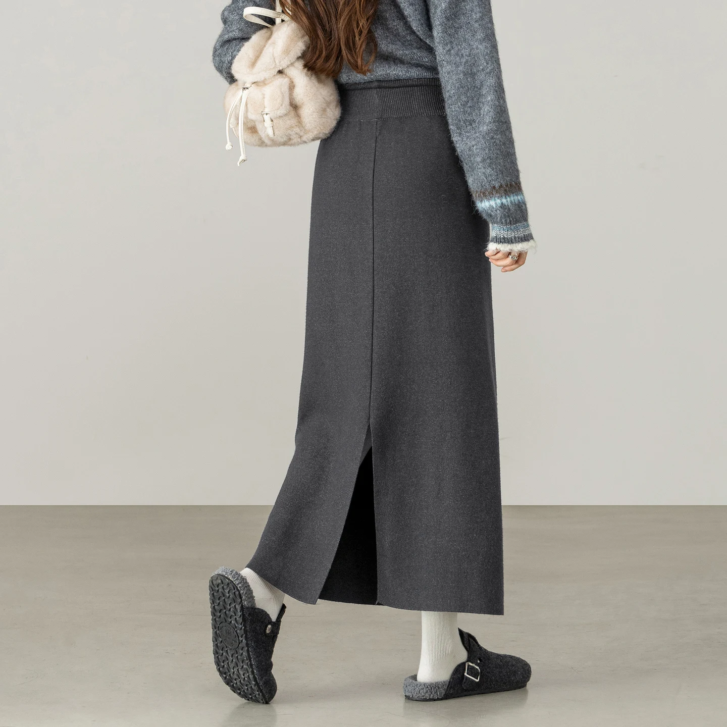 SENTUBILA H‑Line Midi Skirt for Women 2026 Winter Thickened Knit High Waist Straight Daily Commuter Versatile Skirts W64QM8530