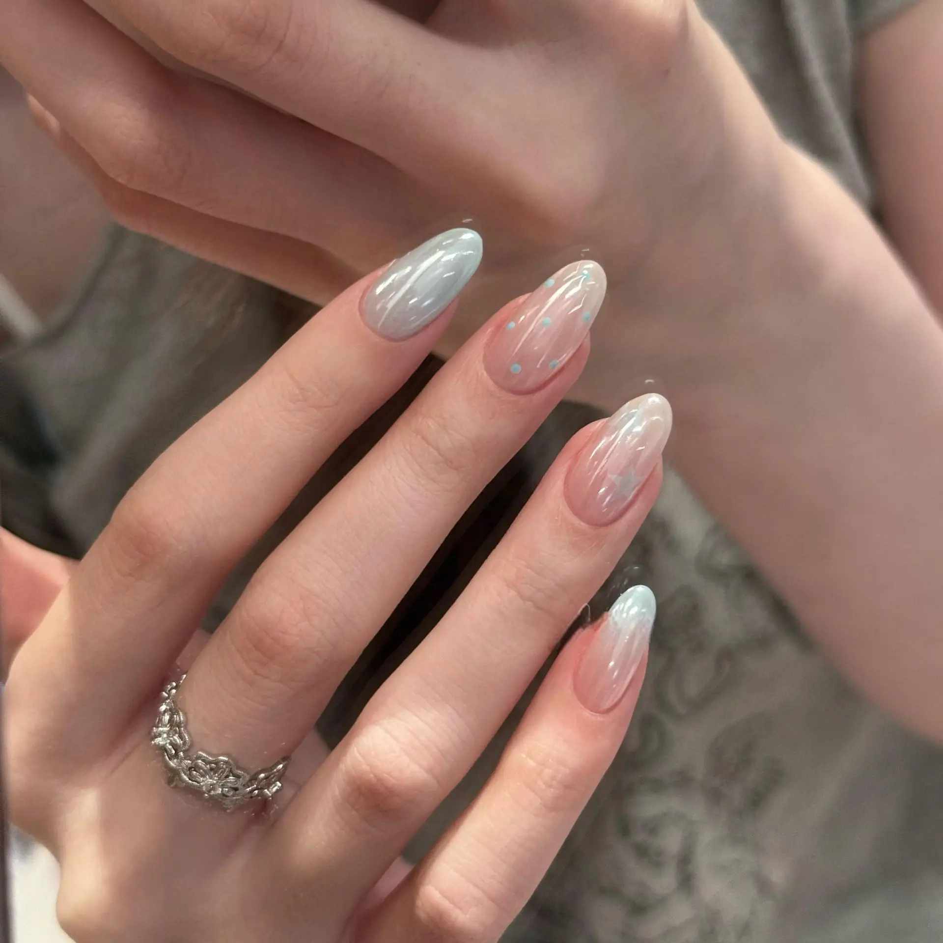 Handmade Blue Polka Dot Short Wearable Nail Tips Premium Quality Fake Nails for Elegant Manicure Design