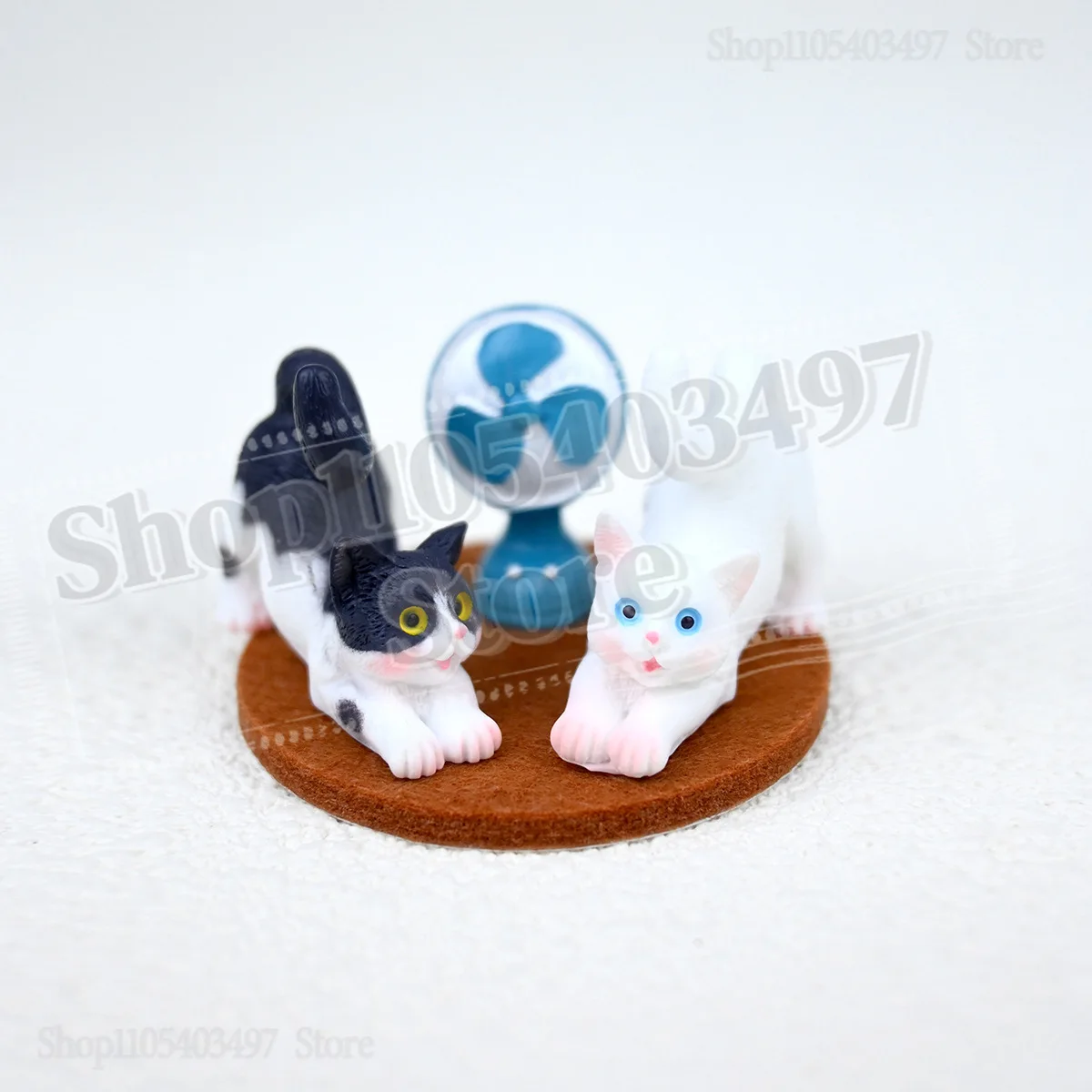 

Cute Resin Cats Ornament Kitten Figurine Crafts Cartoon Kitten Simulation Animal Miniature Office School Home Decoration Gifts
