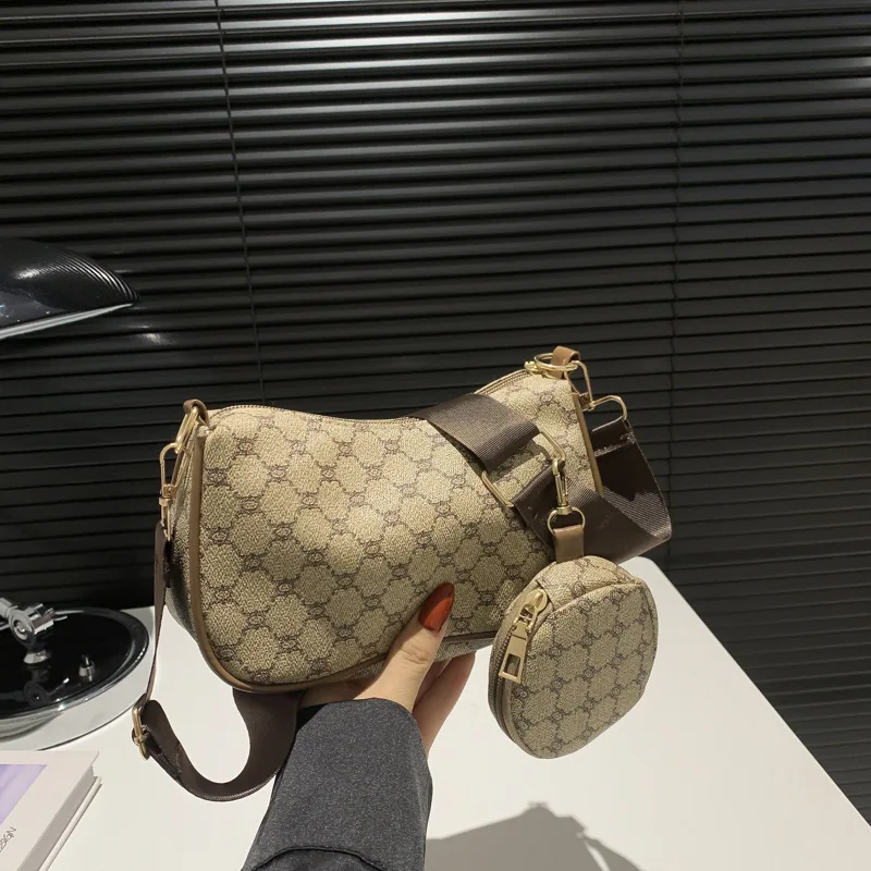 French Style Underarm Bag for Women Brown Handbag Clutch Composite Bag Female Vintage PU Leather Crossbody Bags Versatile