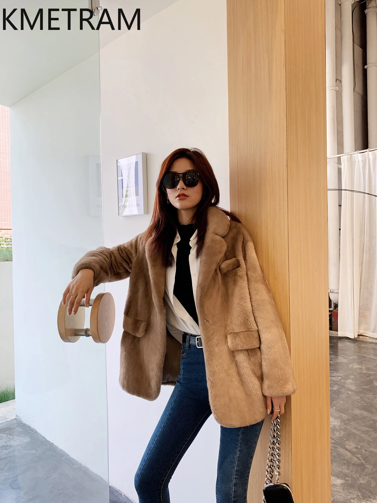 KMETRAM 100% سترة فرو المنك المخملية امرأة الموضة السترة على غرار طوق معطف الفرو الحقيقي الوافدين الجدد الشتاء النساء الملابس 2025 شوهبا