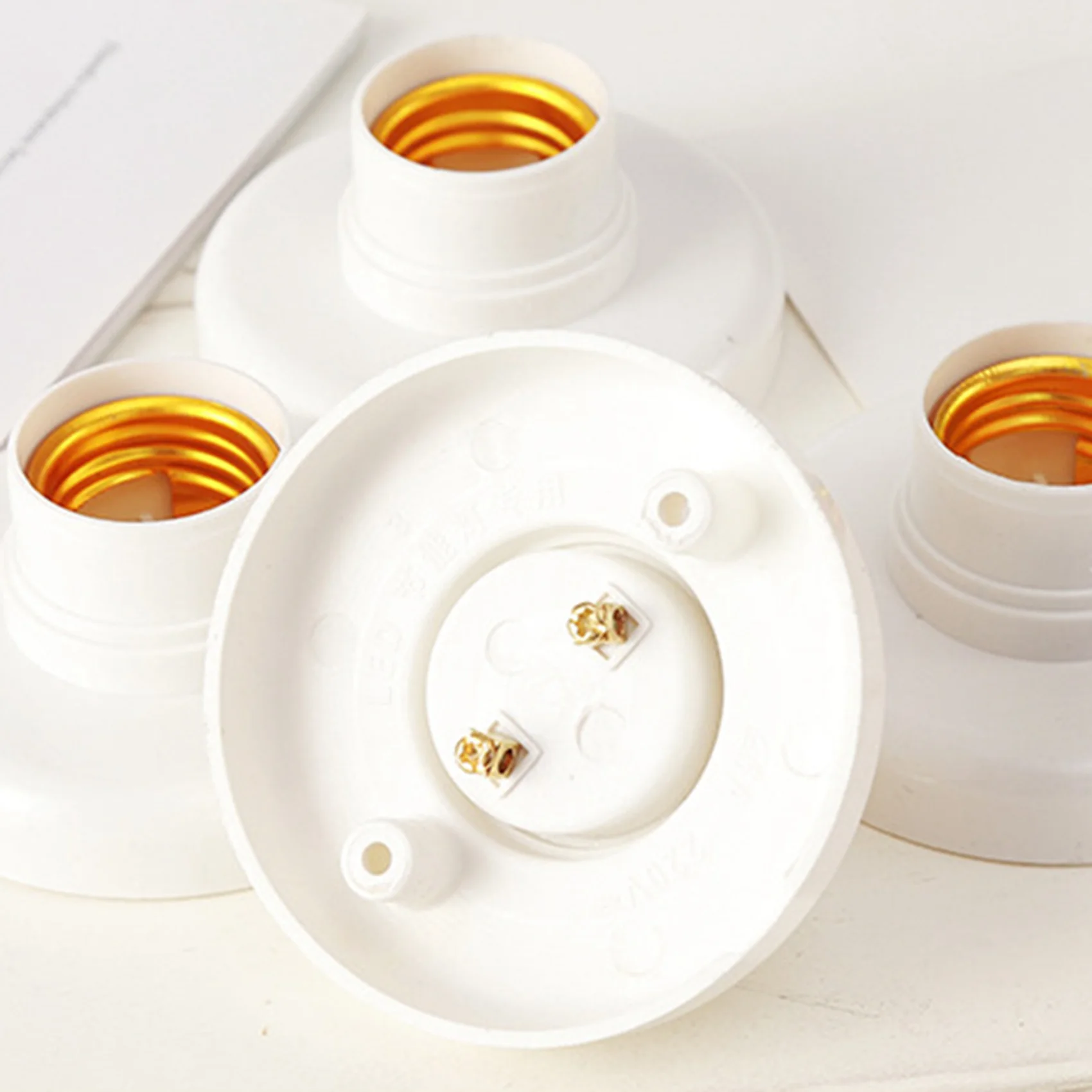 

N84R 100Pcs E27 Plastic Screw Lamp Holder Round Lamp Holder Bulb Socket Holder Adapter
