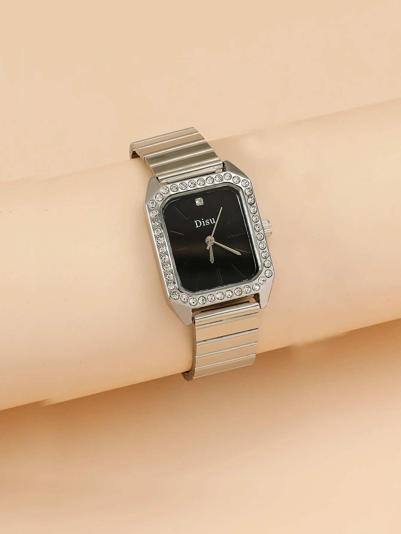 A Women\'s Stainless Steel Strap Classic Fashion Small Square Quartz Watch With Rhinestone. Can Be Used In Daily Life