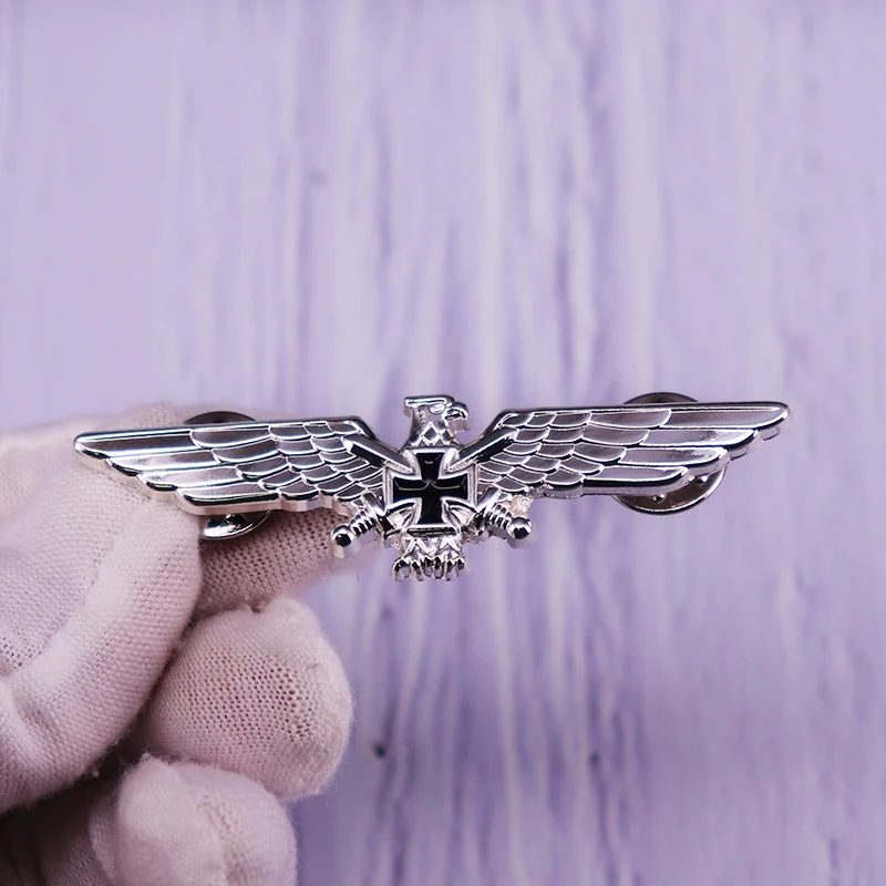 Observer Butterfly Brooch Alloy Eagle Cross Pins Hat Clothing Pins Decoration Crafts