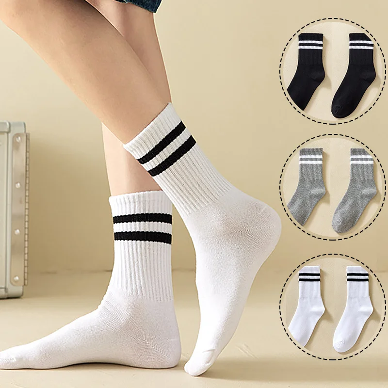 Solid Striped Black White Socks for Woman Street Hip Hop Skateboard Striped Mid Tube Socks Breathable Sports Racing Cycling Sox