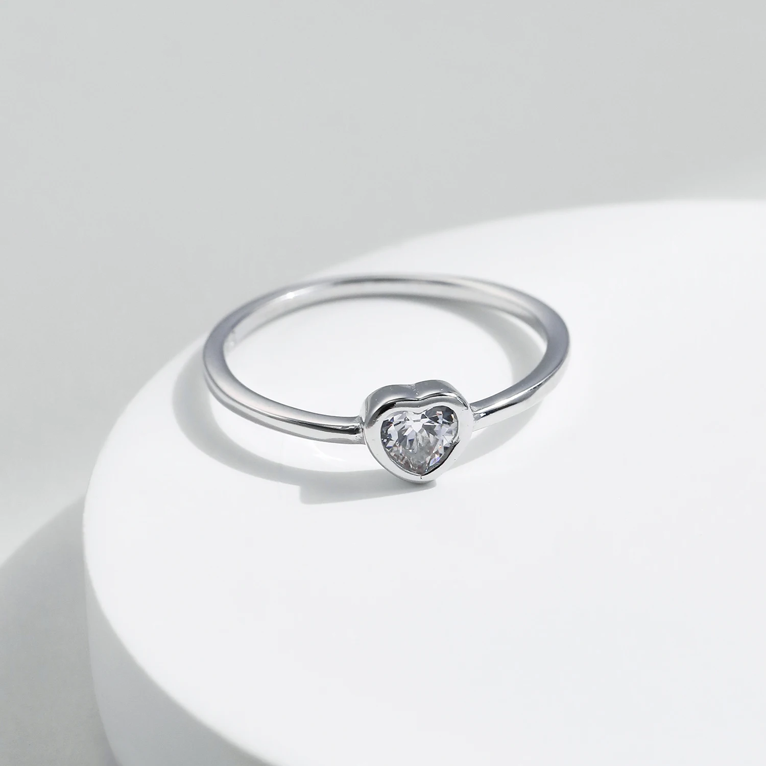 MODIAN Heart shape Cut Moissanite Solitaire Wedding Ring For Women 925 Sterling Silver D Color Wedding Band Fine Jewelry