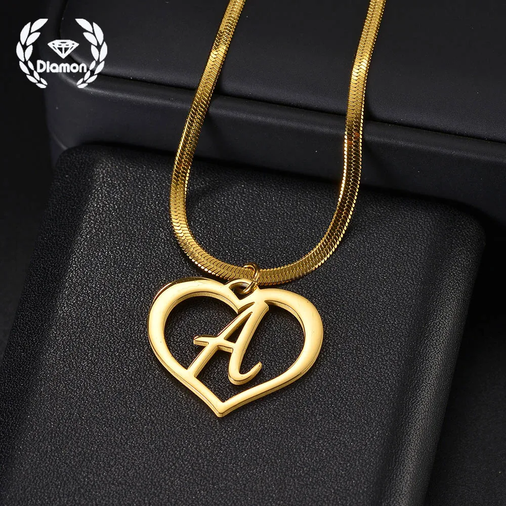 

Diamon New Personalized Custom Name Necklace Stainless Steel Jewelry Hollow Heart Nameplate Blade Chain for Women Jewelry Gift