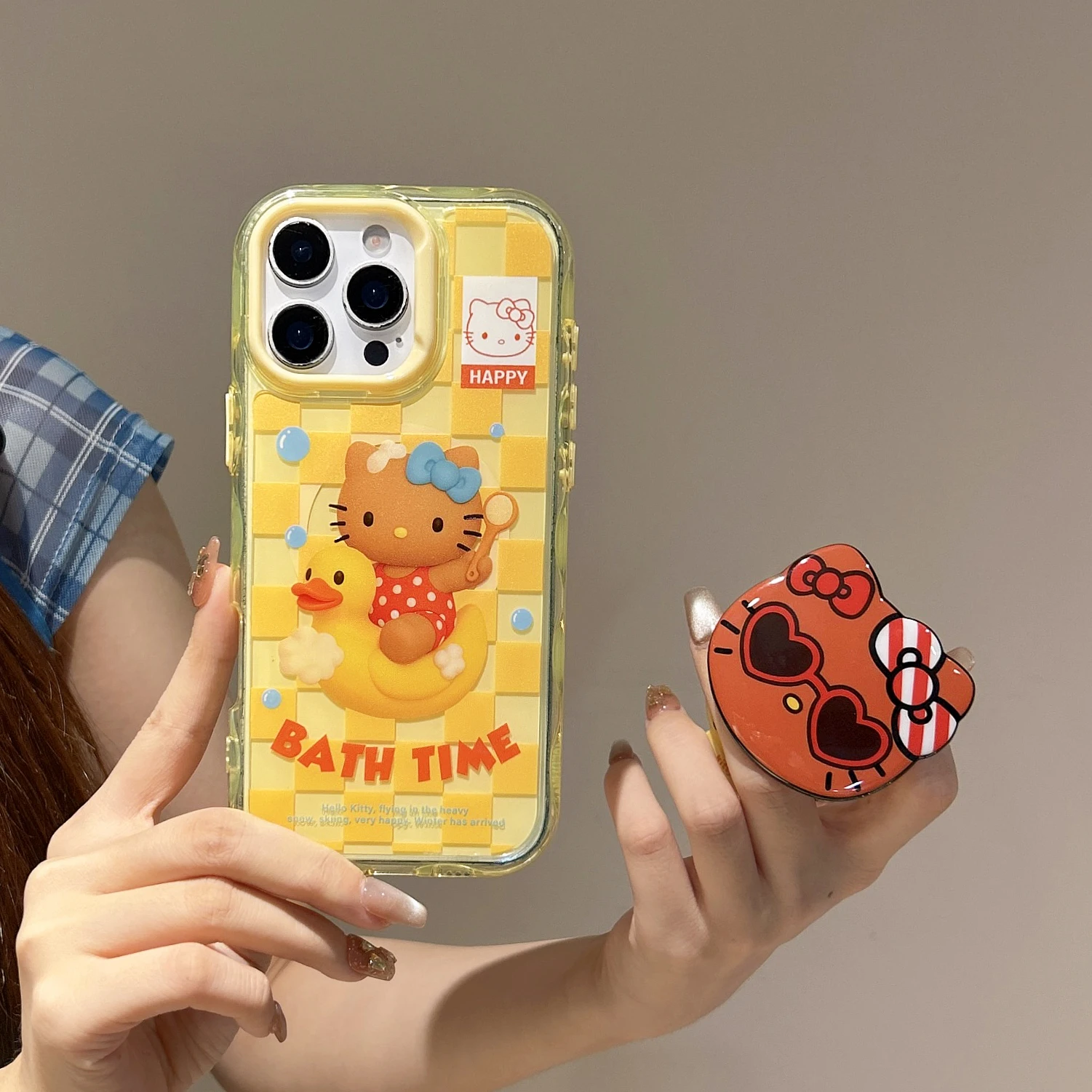 

Bath Time Little Yellow Duck Sanrio For Hello Kitty Cool Glasses Kitty Shell Bracket For iPhone16 13 14 15 ProMax Anti-Drop Case