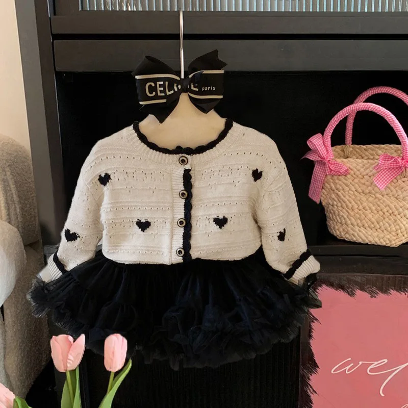 

South Korea Children's Clothing Girls' Spring and Autumn Black Love Sweater Girls' Cute Cloak SweatertutuTwo-Piece Skirt