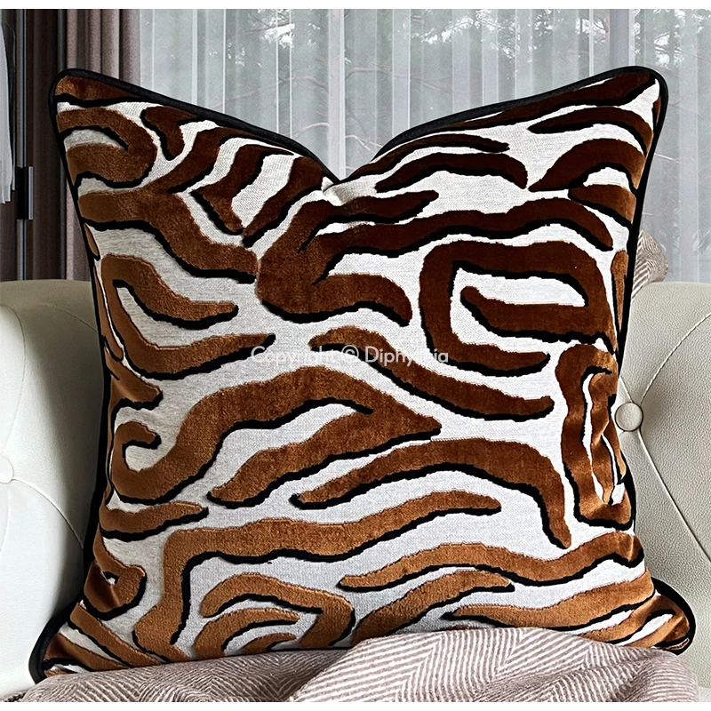 Mocha Brown Zebra Velvet Throw Pillow Cover Luxurious Wild Elegance Decorative Cushin Case For Living Room Bedroom