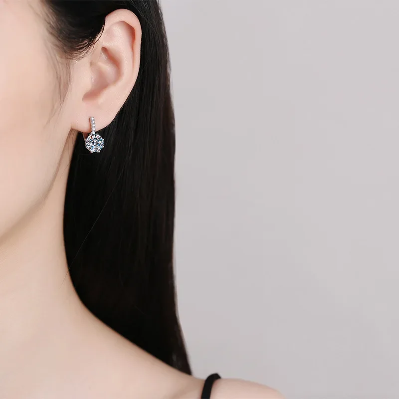 

18K gold inlaid diamond women's earrings, PT950 platinum D-color 2-carat moissanite fashionable and simple earrings