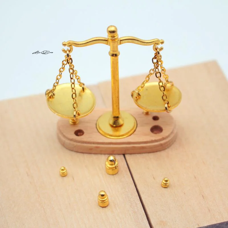 ドールハウスヴィンテージバランススケールミニチュアモデルアクセサリーの1:12ドールハウス装飾子供のふり遊びおもちゃ