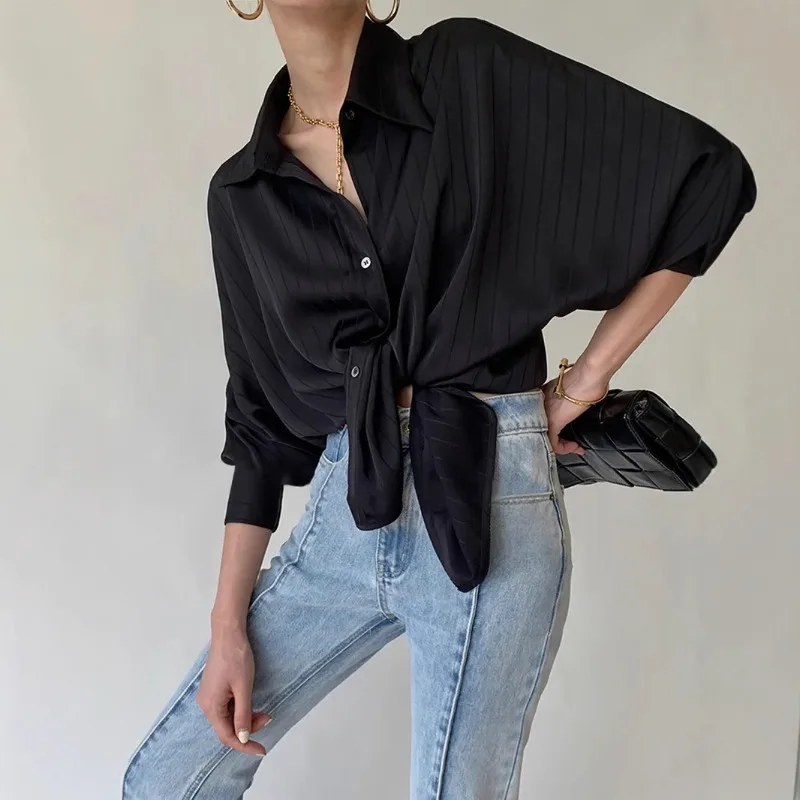 

2026 New High-end Striped Satin Shirt Design Sense Niche Fashionable Foreign-style Top Long-sleeved Outer