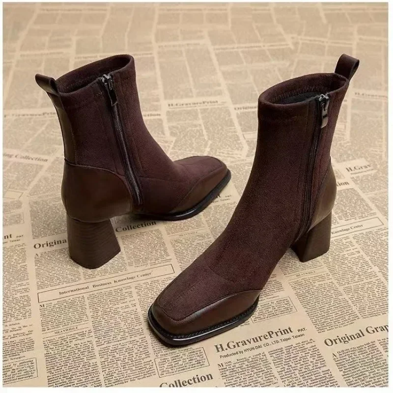 2024 Spring Autumn Square Headed Solid Color Fashion Side Zipper Waterproof Platform Simple External Wear Women's Fashion Boots