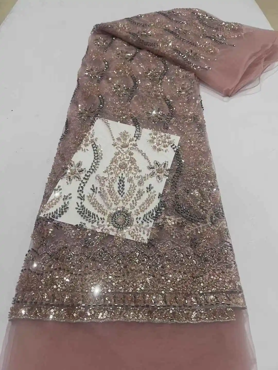 

2025 High Quality Quality Embroidered Lace French Nigerian Beaded Net Lace African Sequins Tulle Lace Fabric For Wedding Dresses