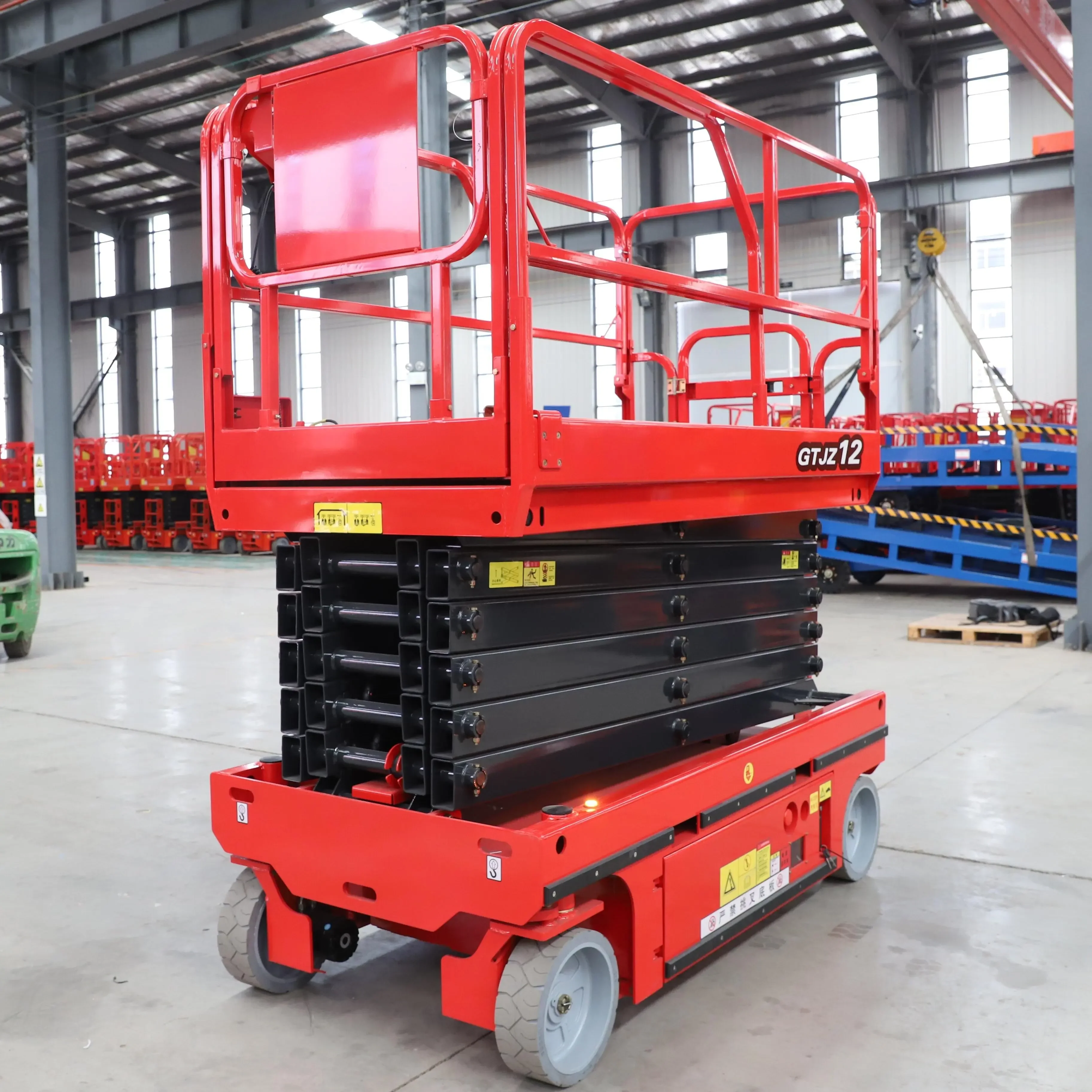 YG Customized CE 6m 12m Aerial Work Platform Hydraulic Self-Propelled Scissor Lift Home Factory Warehouse Electric Scissor Lift