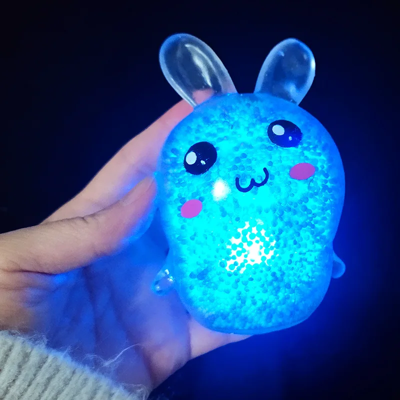 Çocuklar yetişkin Squishy Bunny stres topları ile işık stres giderici oyuncak kızlar stres oyuncakları renkli tavşan paskalya sepeti iticiler