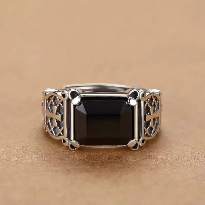 New Silver Color New Ring Men's Personality Dominant Trend Hip Hop Single Ring Black Stone Jewelry