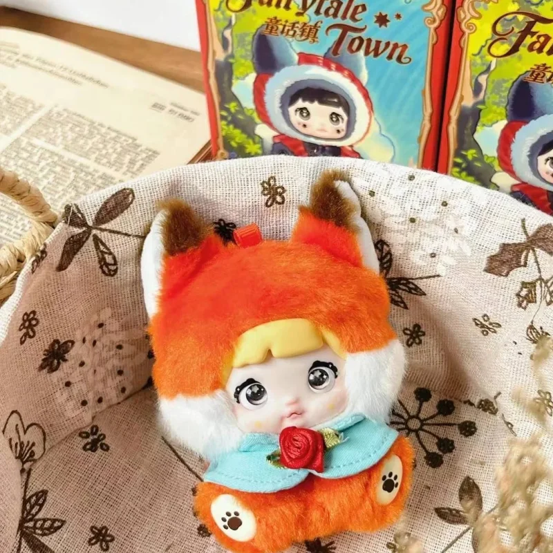 New Hot Nommi Fairytale Town Series Blind Box Kawaii Vinyl Face Doll Zaino carino Decor Giocattoli da collezione Regalo di compleanno per ragazza