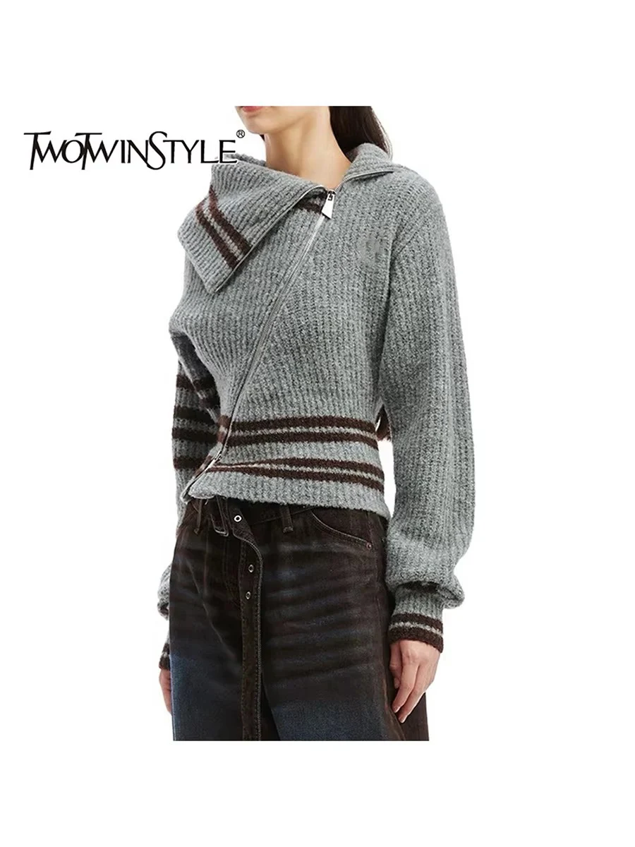 

TWOTWINSTYLE хит цвета сращенные полосатые модные свитера для женщин с лацканами и длинными рукавами в стиле пэчворк на молнии нерегулярный свитер женский