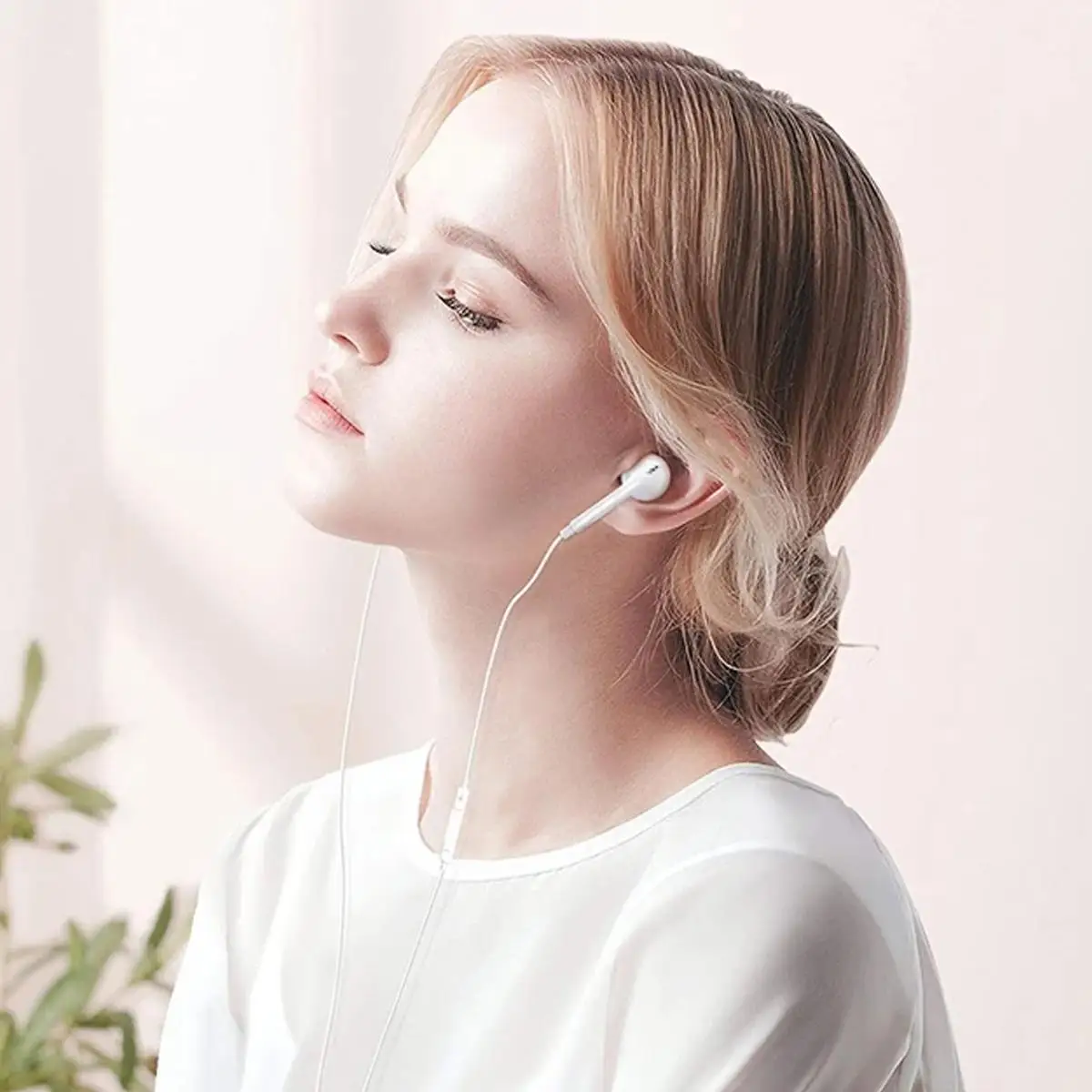 Wired In-Ear Headphones with Mic, Type-C Connector, Support Calls & Music, Compatible with Samsung Phones, Perfect Gift for Hall view 3