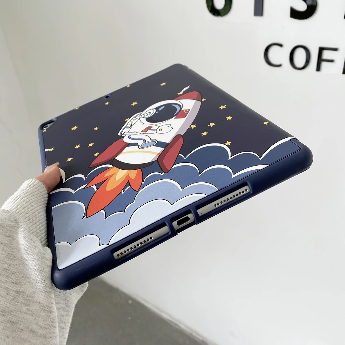 Custodia a pieghe Multiple astronauta per IPad 5 6 7 8 9 10th Generation 9.7 10.2 10.5 10.9 13 pollici Cover per Ipad Pro 11 Air 4 5 Mini