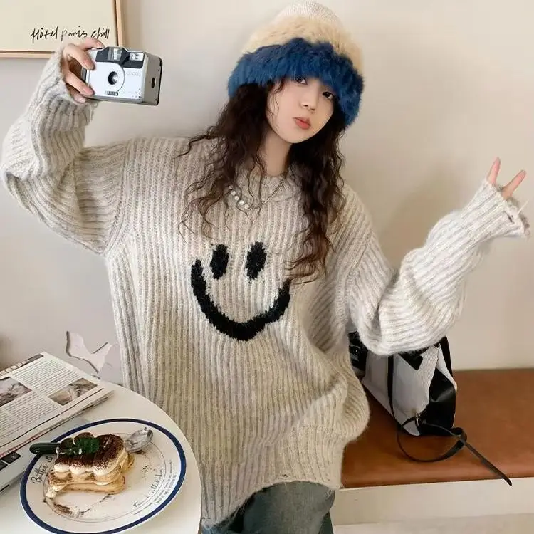 Smiling Round Neck Contrasting Color Knitted Sweater Thickened Oversized Sweater Women Versatile Mid-Length Pullover Casual Top