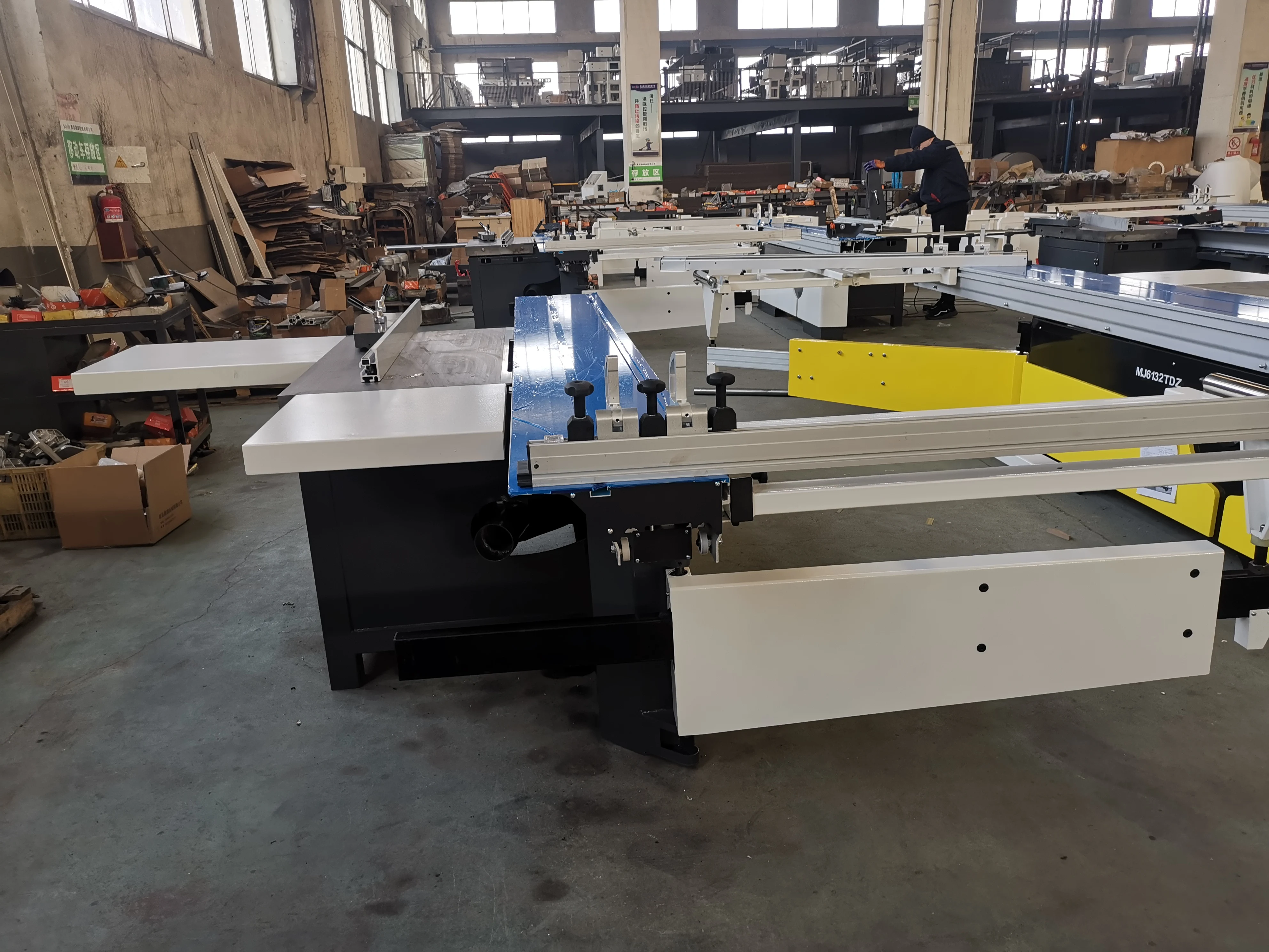 Best Selling Sliding Table Saw Machine Woodworking Panel Saw Machine Cutting Board Machine