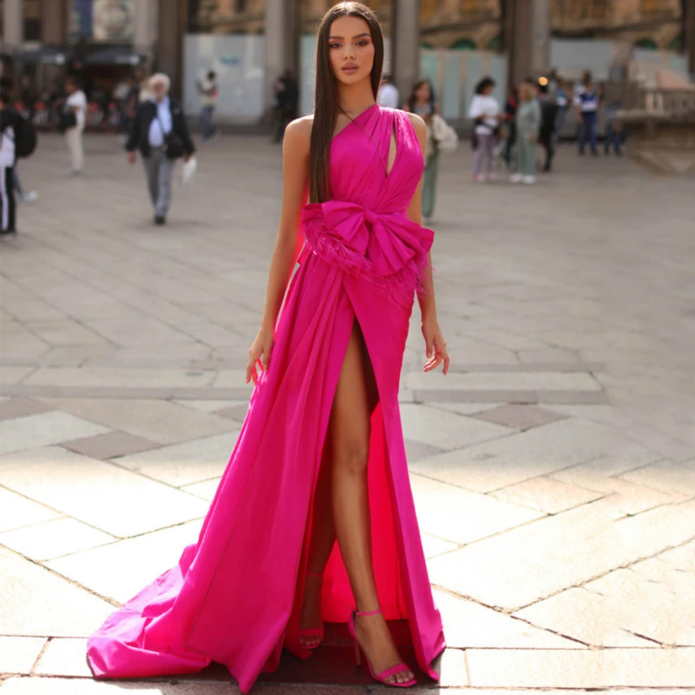 

Chic One Shoulder Sleeveless Evening Dress Classic Pleat Sexy Side Slit A-line Floor Length with Large Bow and Feathers Gowns