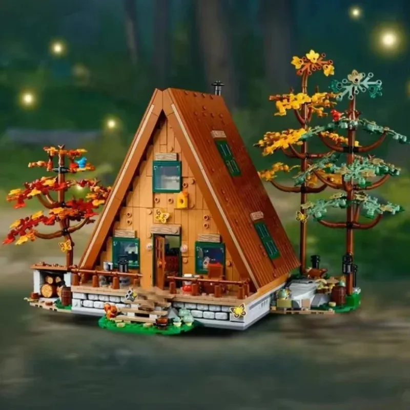 

House 21338 Forest Triangle House Cottage Villa Model Gift 2082PCS Brick Children Educational Toys